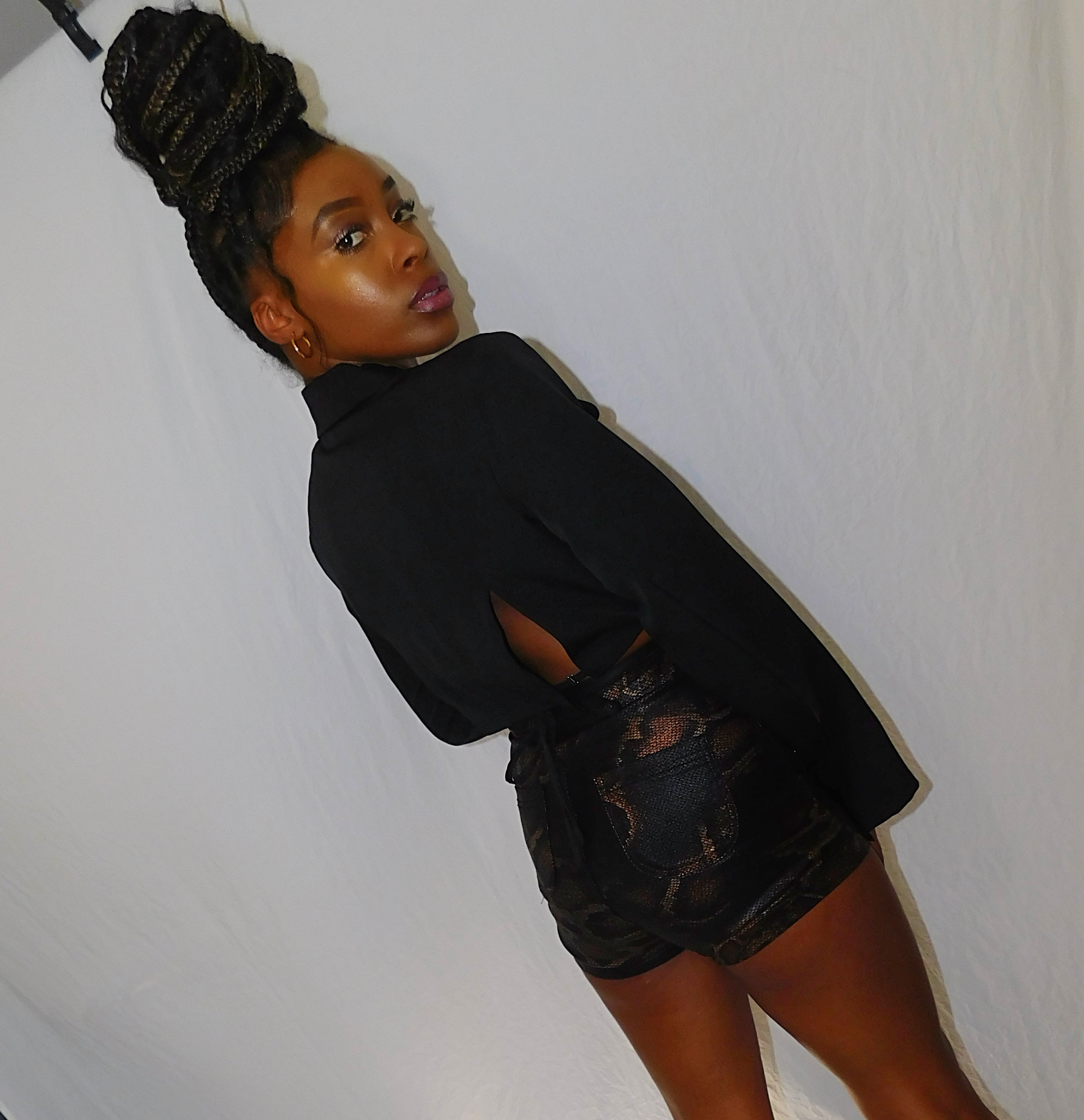 Cropped blazer